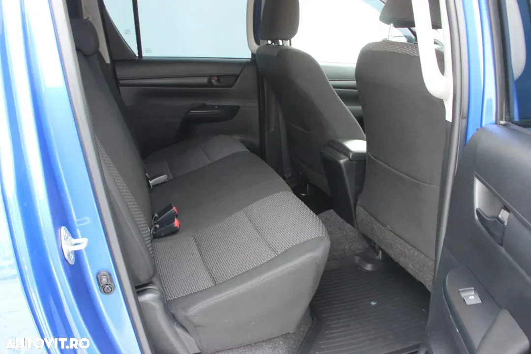 Toyota Hilux - 3