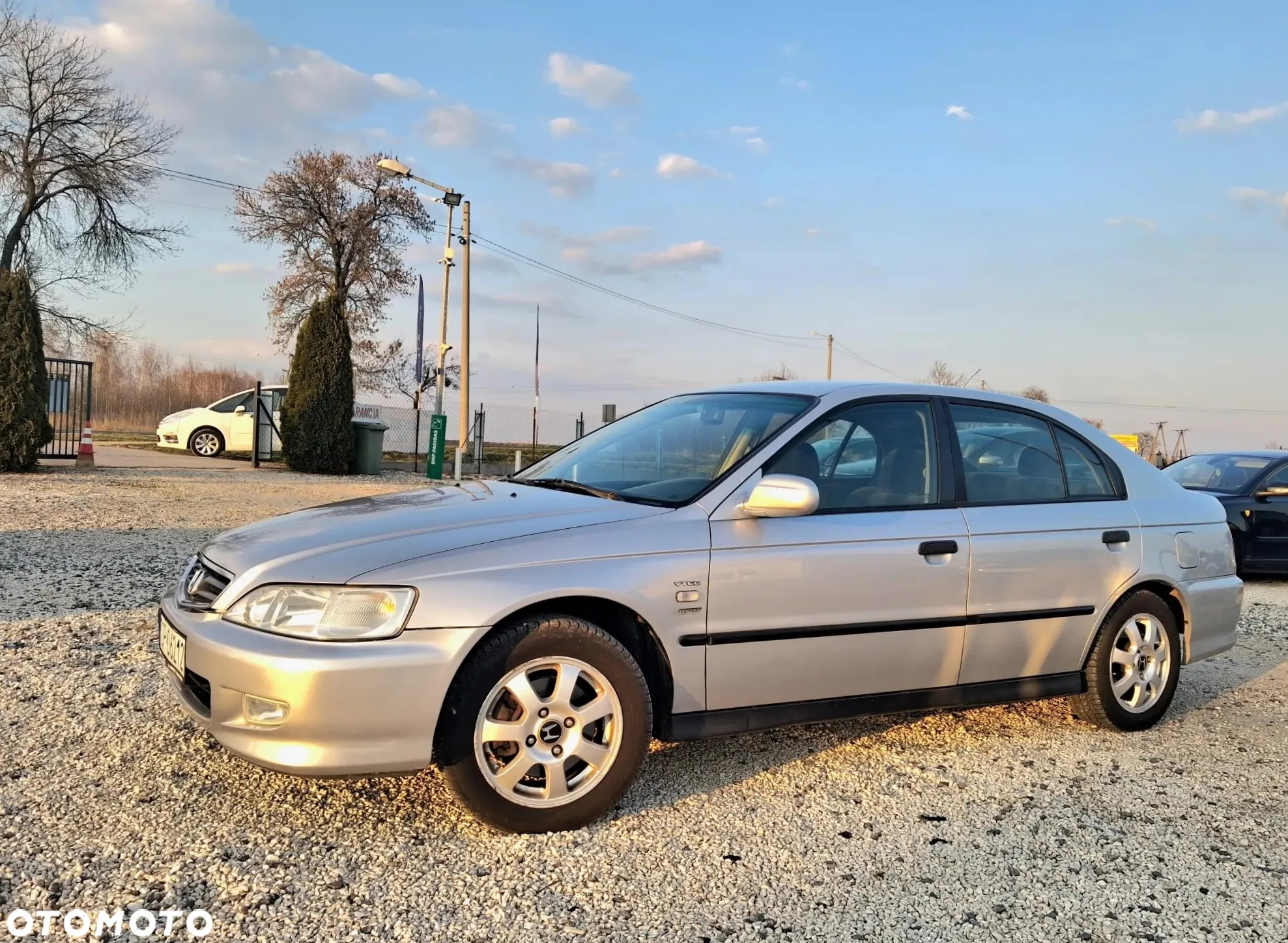 Honda Accord 1.8i LS - 11
