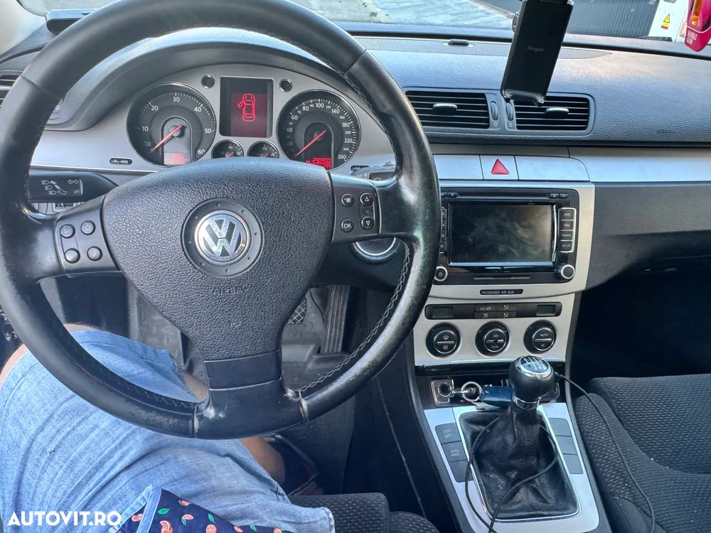 Volkswagen Passat 2.0TDI Highline DPF 4Motion - 8