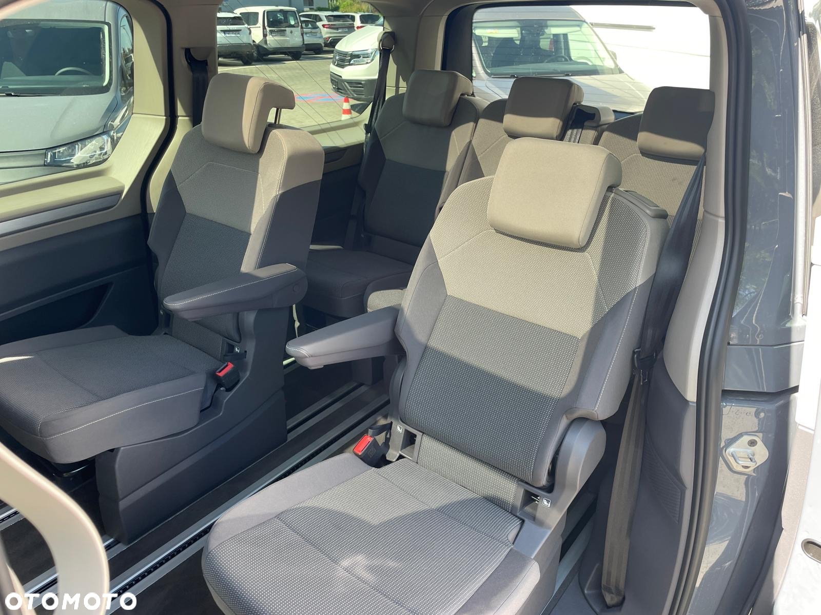 Volkswagen Multivan 2.0 TDI L2 Life DSG - 14