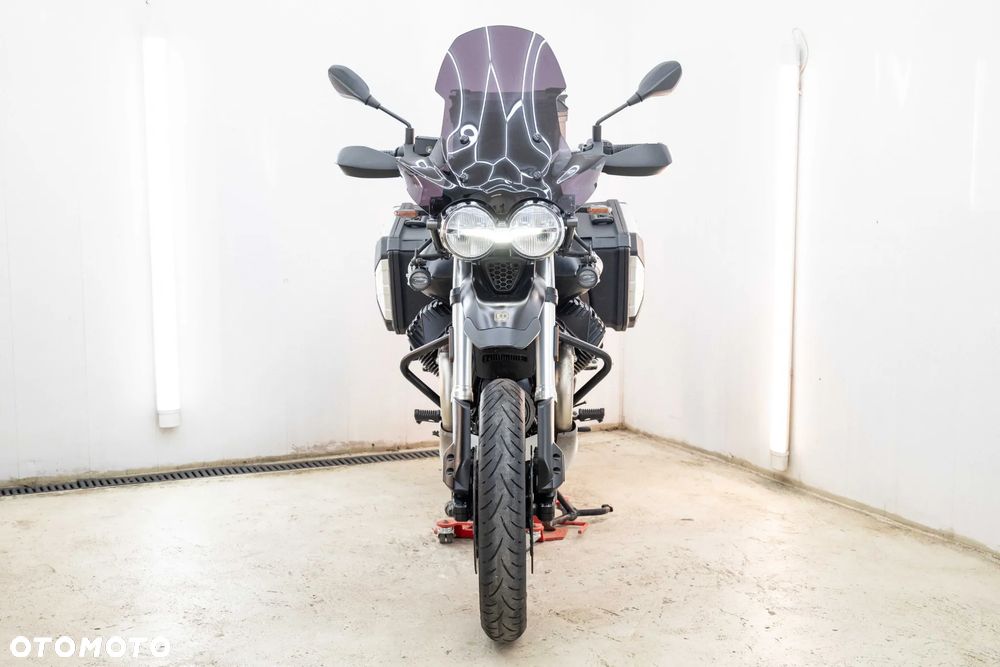Moto Guzzi V85 - 3
