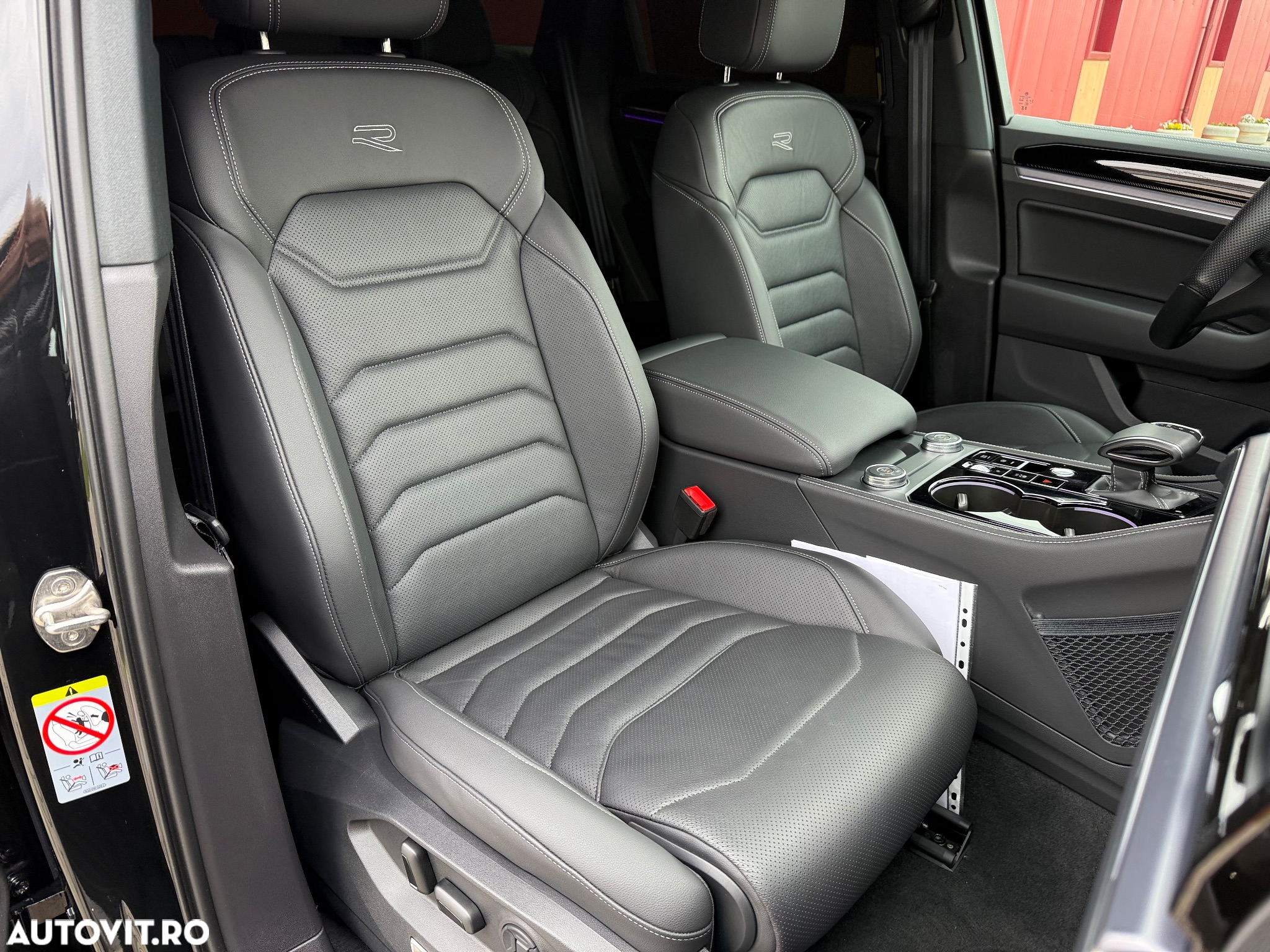 Volkswagen Touareg V6 TDI 4MOTION R-Line - 9