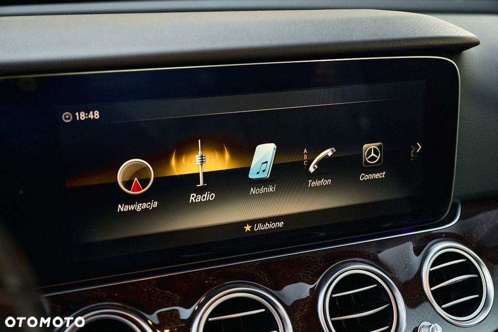 Mercedes-Benz Klasa E 220 d 9G-TRONIC - 27