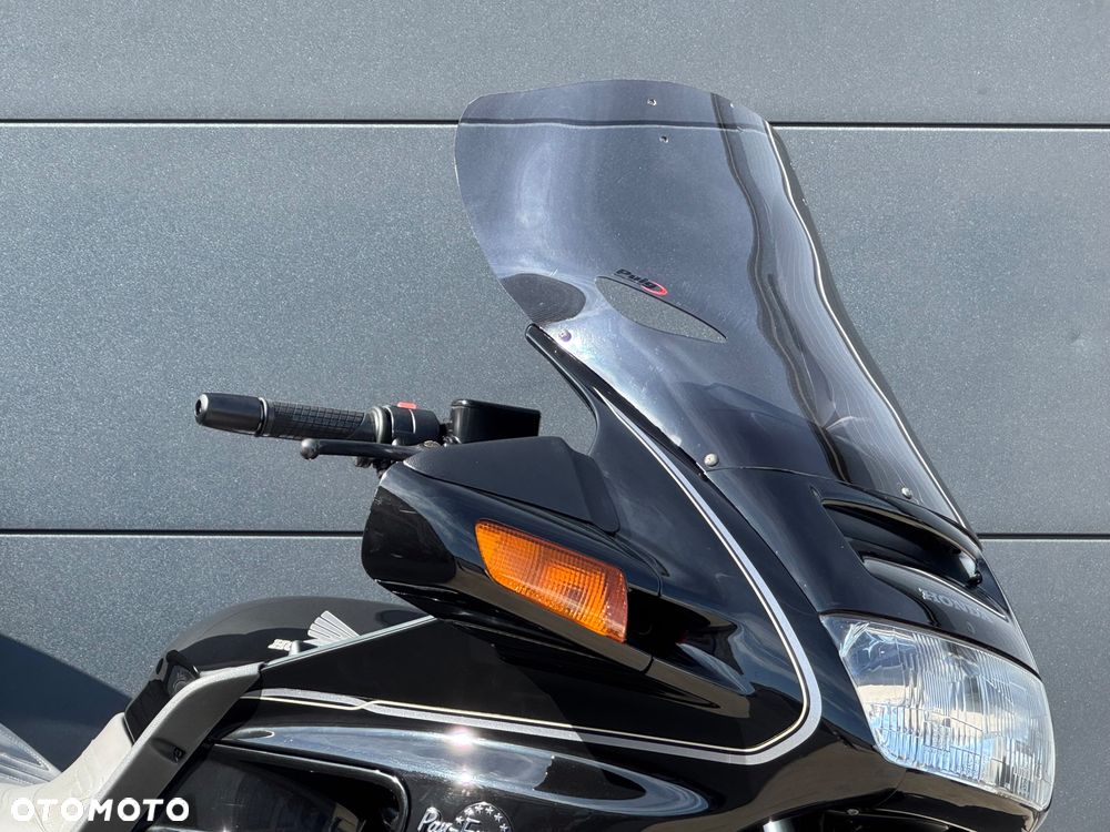 Honda ST - 2