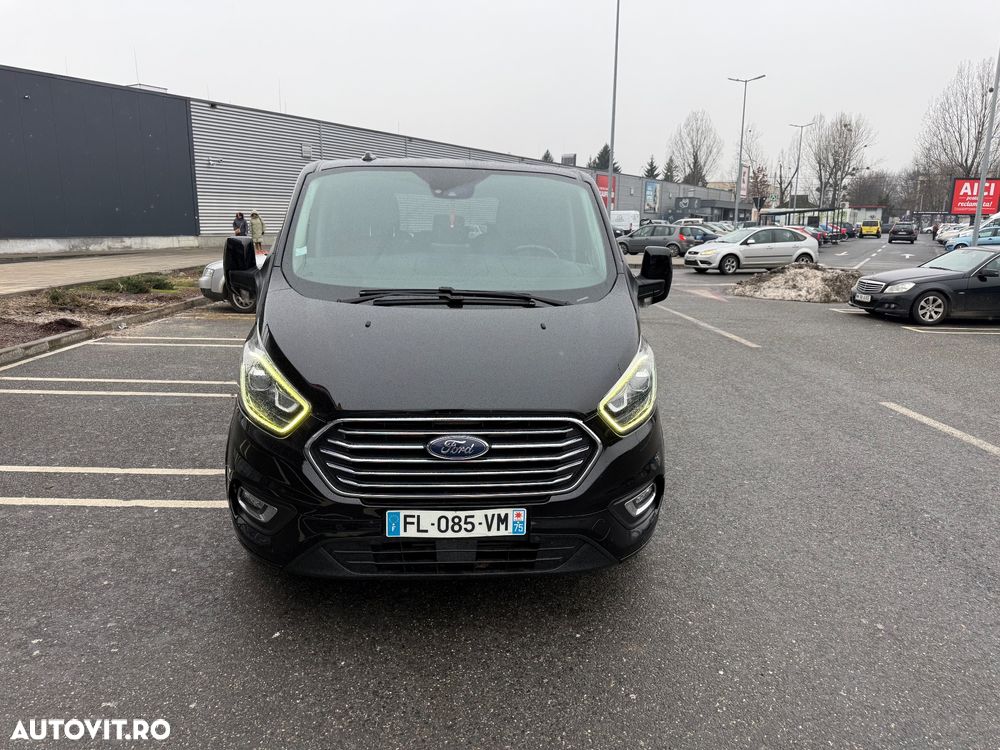 Ford Tourneo Custom Bus 320 2.0 EcoBlue 185 CP L2H1 Titanium X Aut. - 31