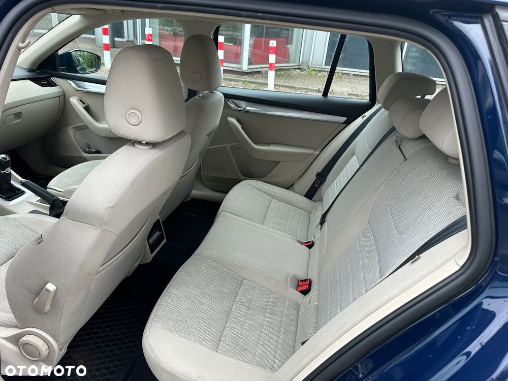 Skoda Octavia 1.6 TDI Style - 25
