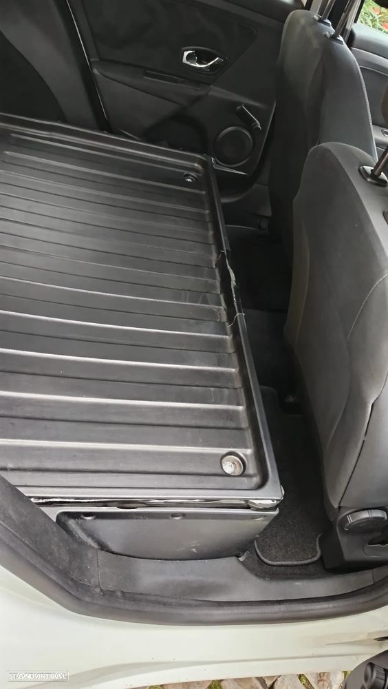 Renault Megane 3 - 11