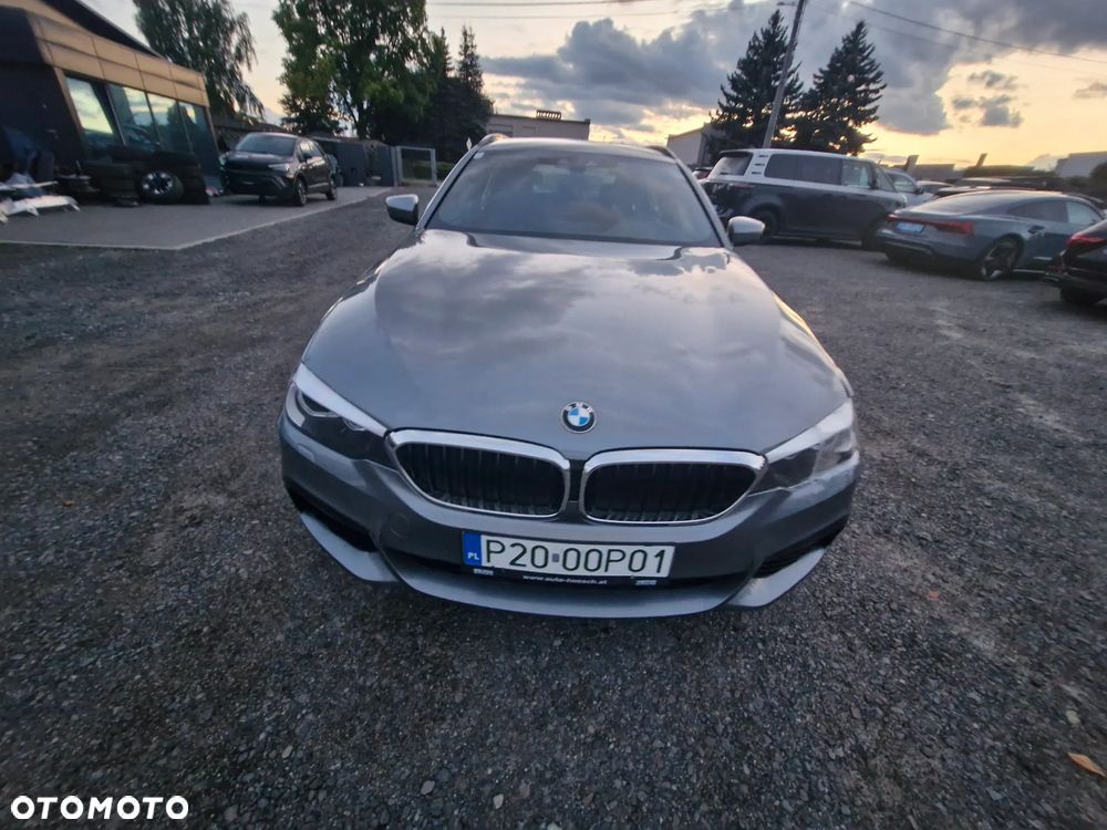 BMW Seria 5 520d xDrive M Sport Edition - 2