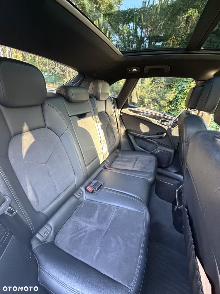 Porsche Macan Standard - 23