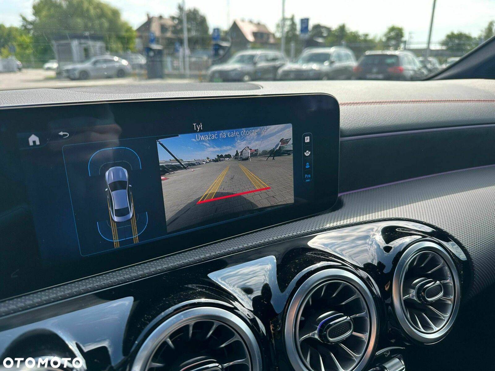 Mercedes-Benz CLA - 12