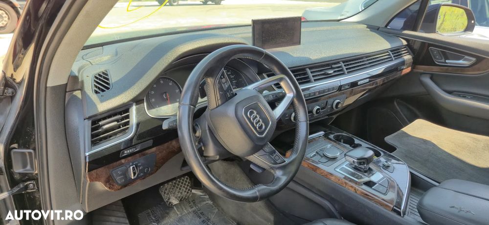 Audi Q7 3.0 TFSI Quattro Tiptronic - 7