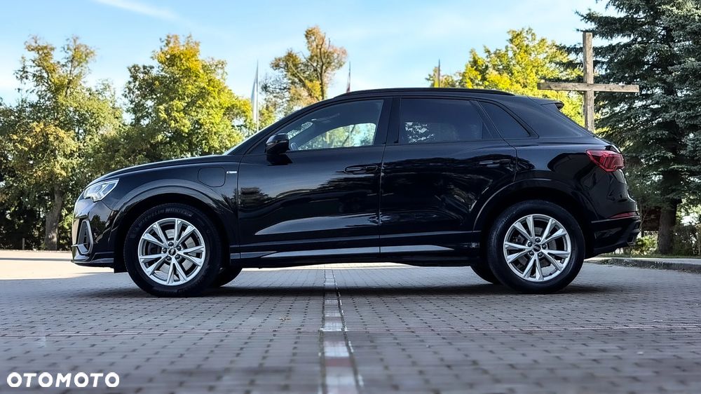 Audi Q3 45 TFSIe S tronic S line - 11
