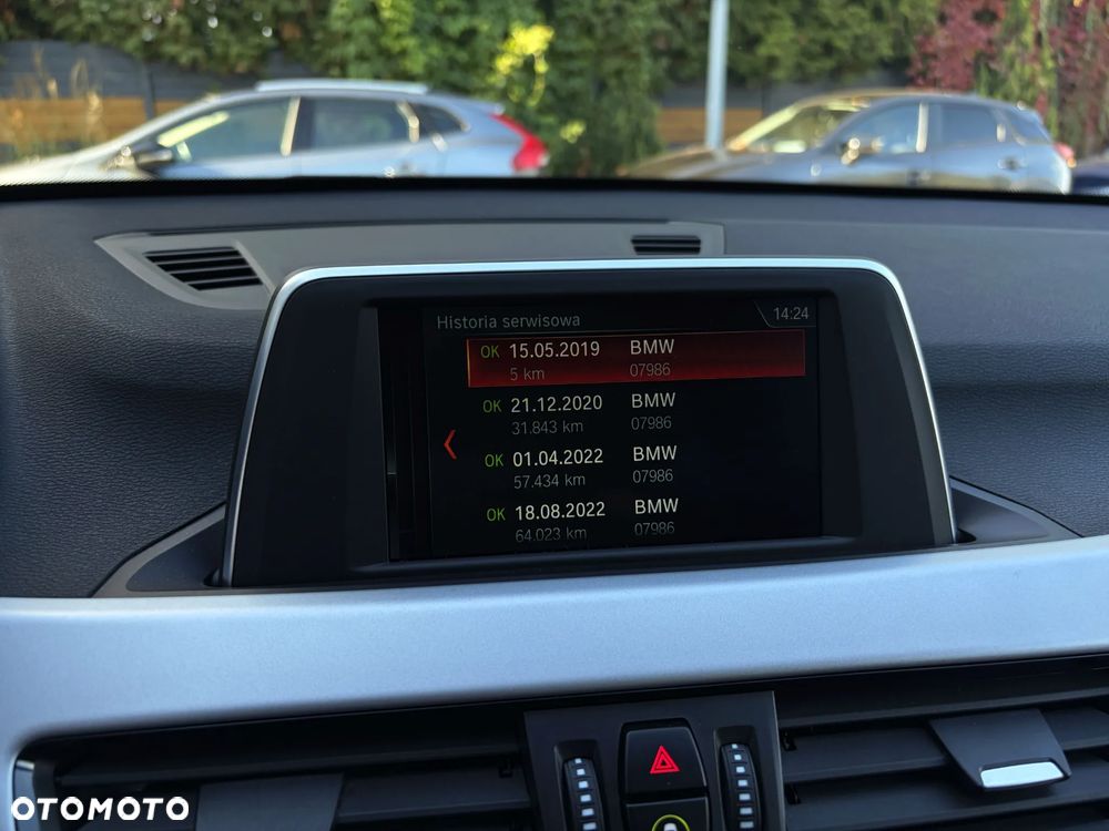 BMW X1 sDrive20i Advantage - 27