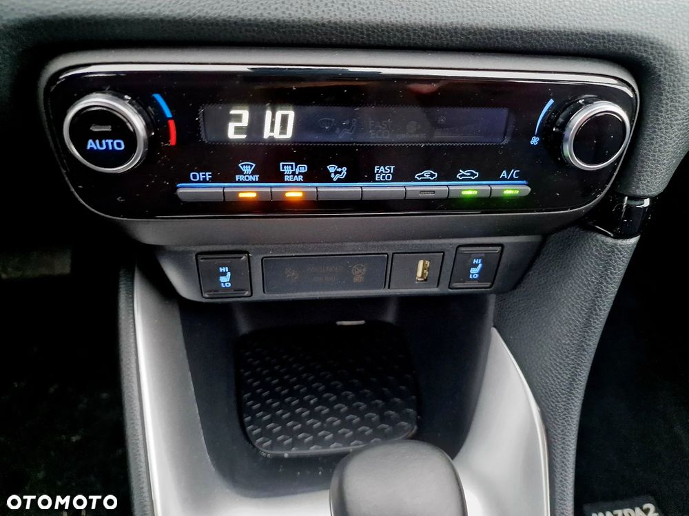 Toyota Yaris 1.5 VVT-i Comfort - 21