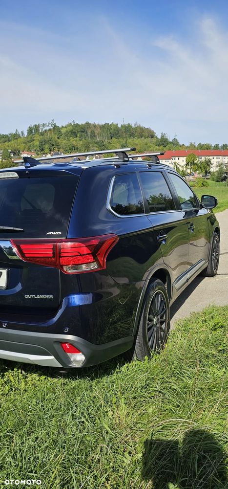 Mitsubishi Outlander 2.2 DID Intense + 4WD - 5