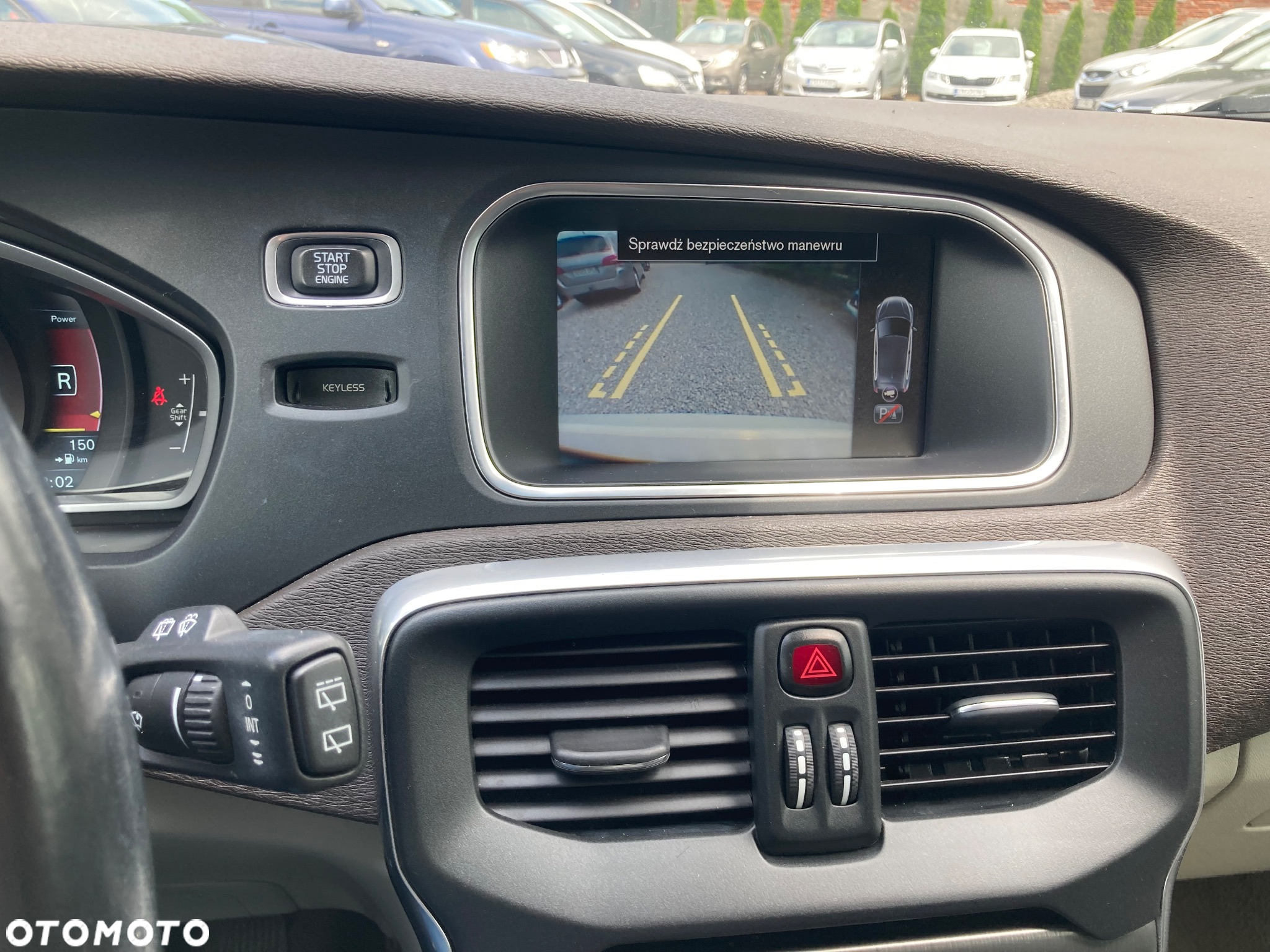 Volvo V40 D2 Summum - 12