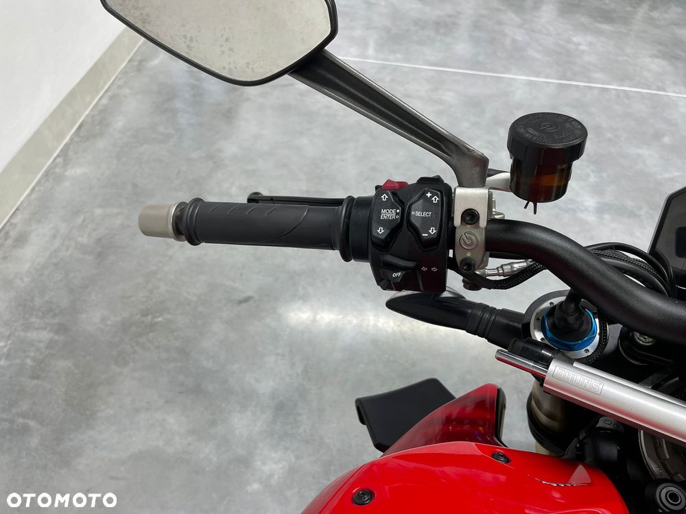 Ducati Streetfighter V4 - 14
