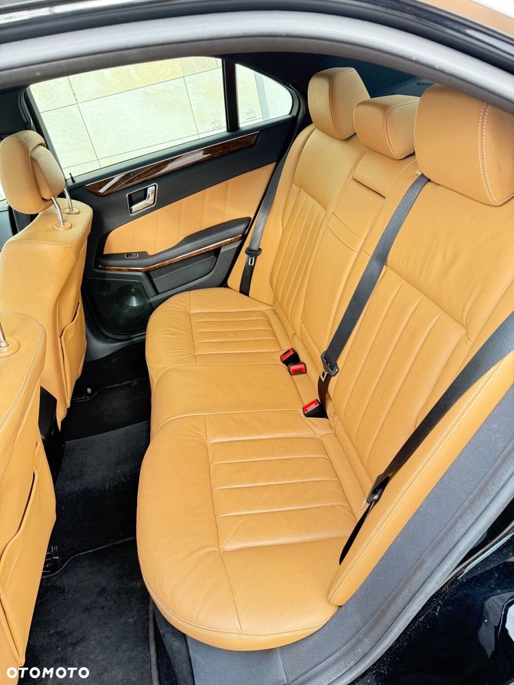 Mercedes-Benz Klasa E 350 4Matic 7G-TRONIC Avantgarde - 14