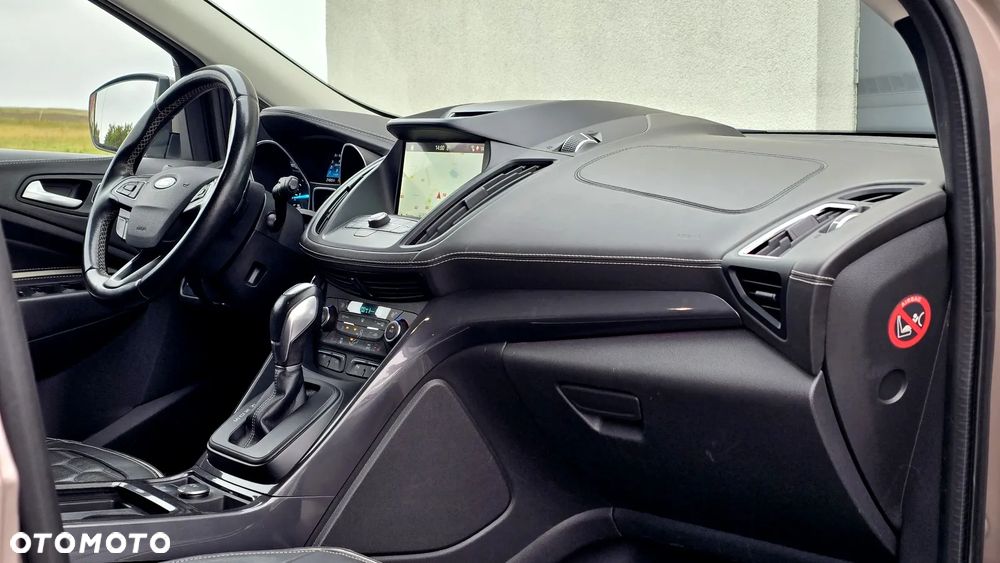 Ford Kuga 2.0 TDCi 4x4 Vignale - 27