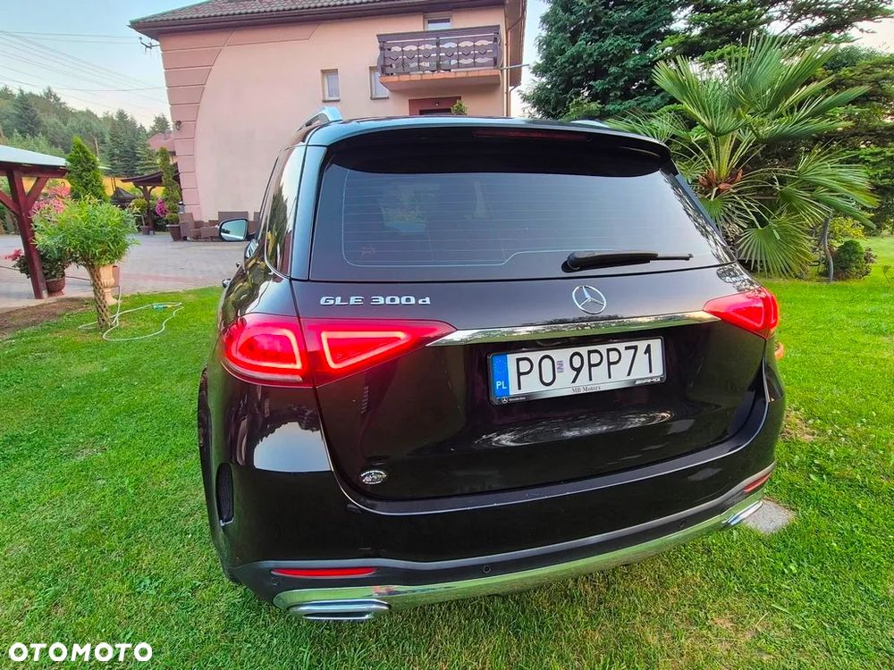 Mercedes-Benz GLE 300 d 4Matic 9G-TRONIC AMG Line - 20