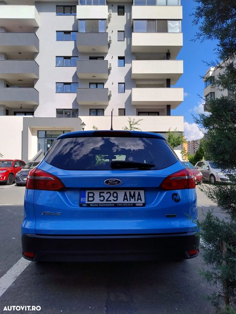 Ford Focus - 8