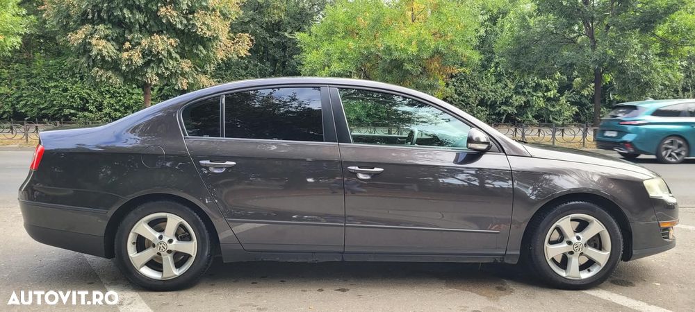 Volkswagen Passat 2009 photo 4