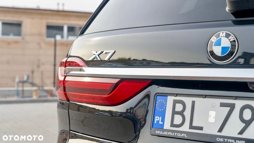 BMW X7 xDrive40i - 10