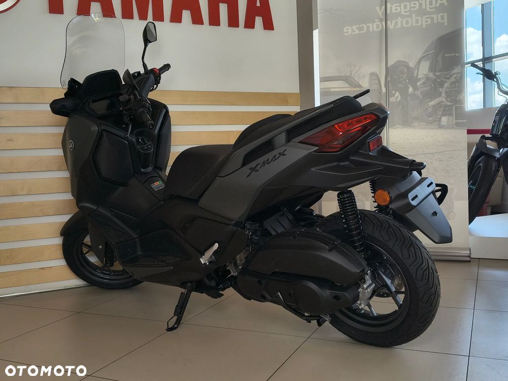 Yamaha X-max - 9