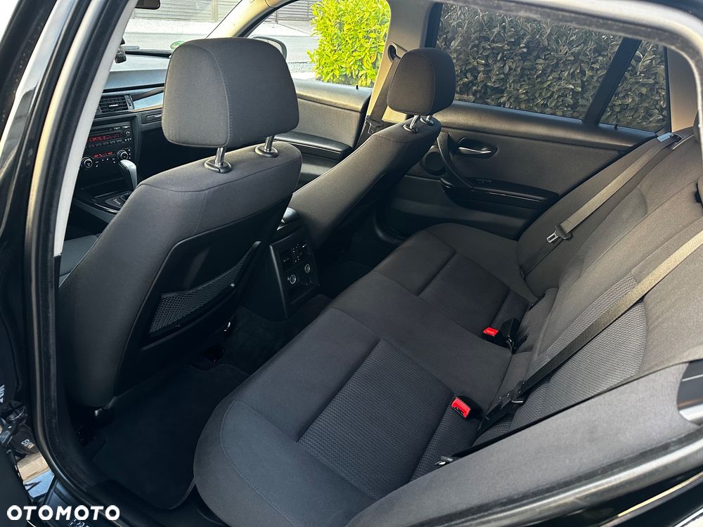 BMW Seria 3 - 28