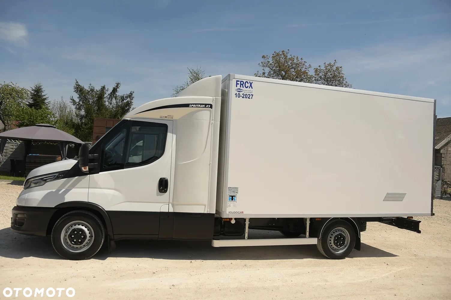 Iveco DAILY 35-180 HiMATIC Mroźnia +25/-25 * 7 PALET * THERMO KING V300 MAX * Salon PL - 4