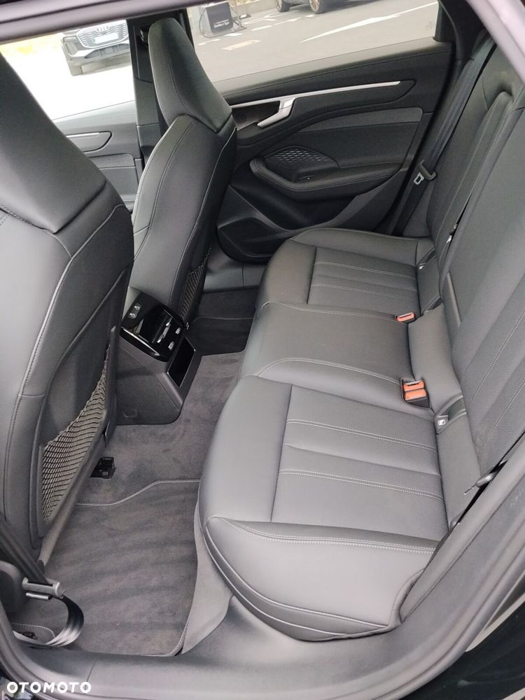 Audi A6 Avant - 14