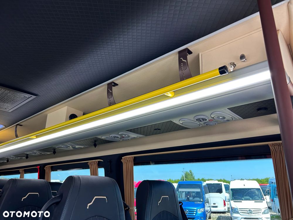 Mercedes-Benz Sprinter 517 - 16