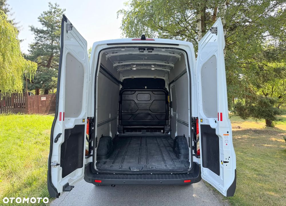 Ford Transit - 26