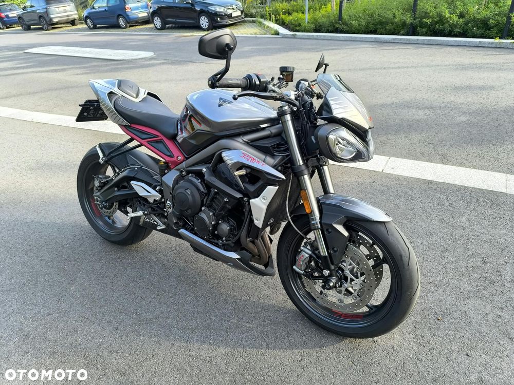 Triumph Street Triple - 2