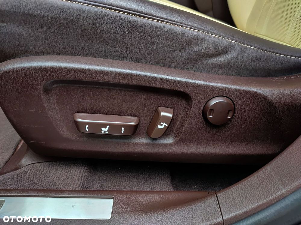 Lexus RX 450h Elegance MY19 - 24