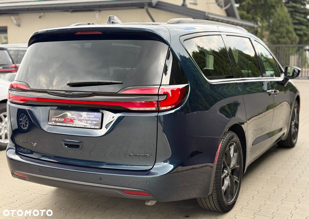 Chrysler Pacifica - 10