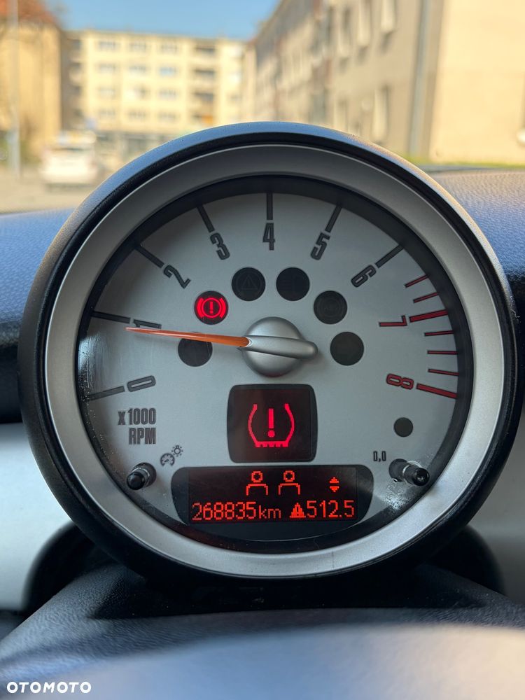 MINI Cooper Standard - 16