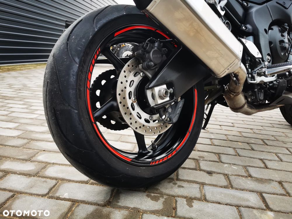 Yamaha FZ8 - 19