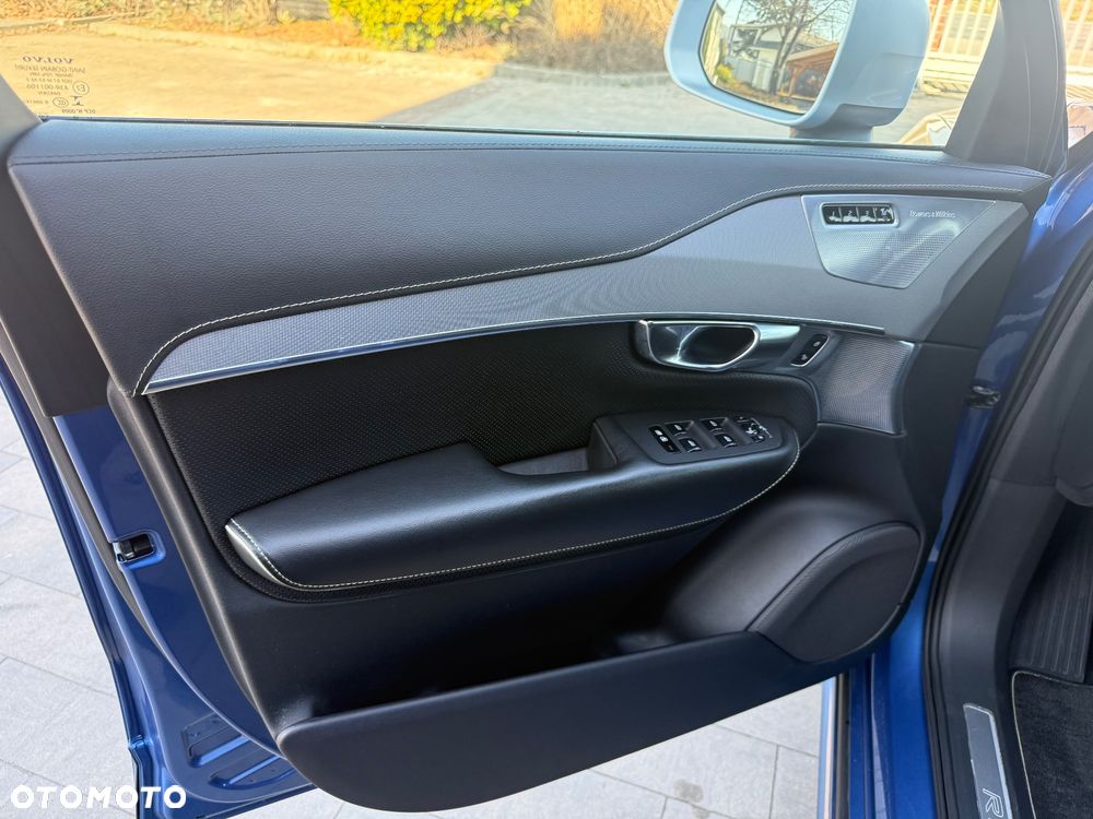 Volvo XC 90 T8 AWD Plug-In Hybrid R-Design 7os - 11