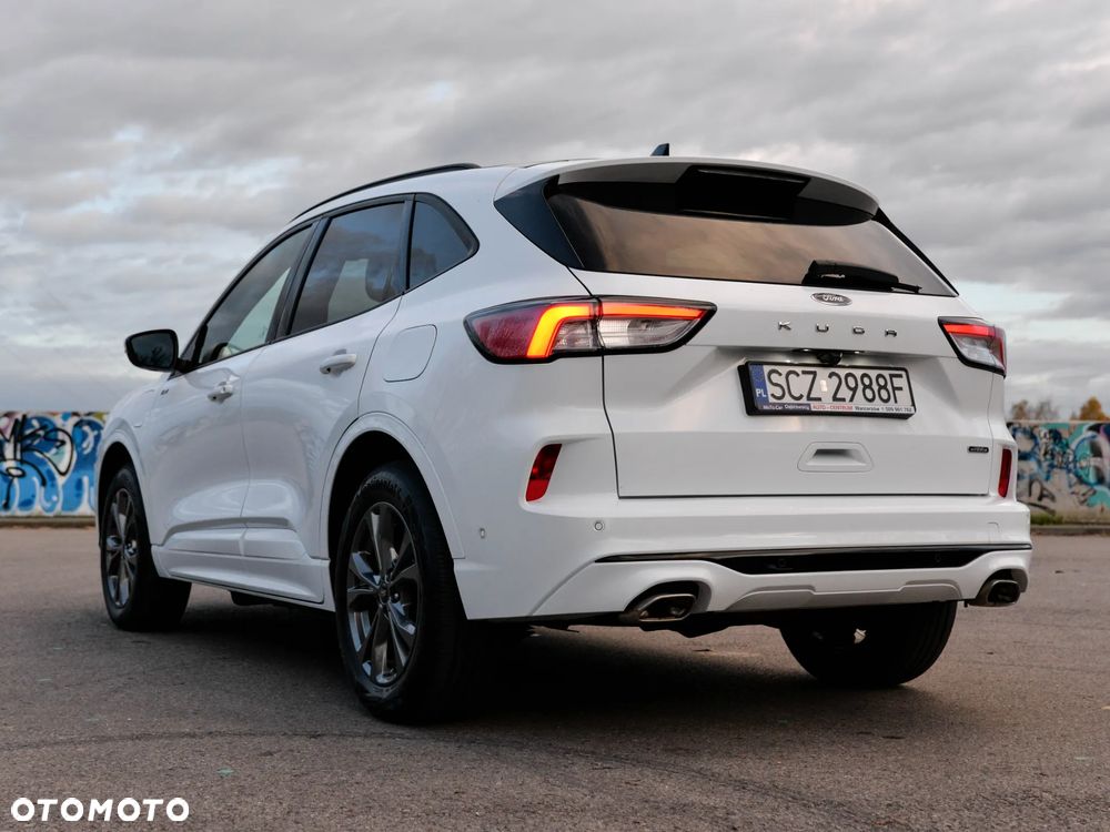 Ford Kuga 2.5P PHEV FWD ST-Line X - 11