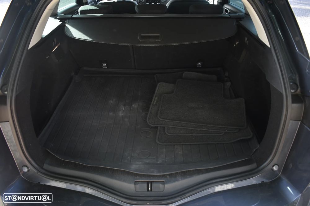 Renault Mégane Sport Tourer 1.3 TCe Limited - 21