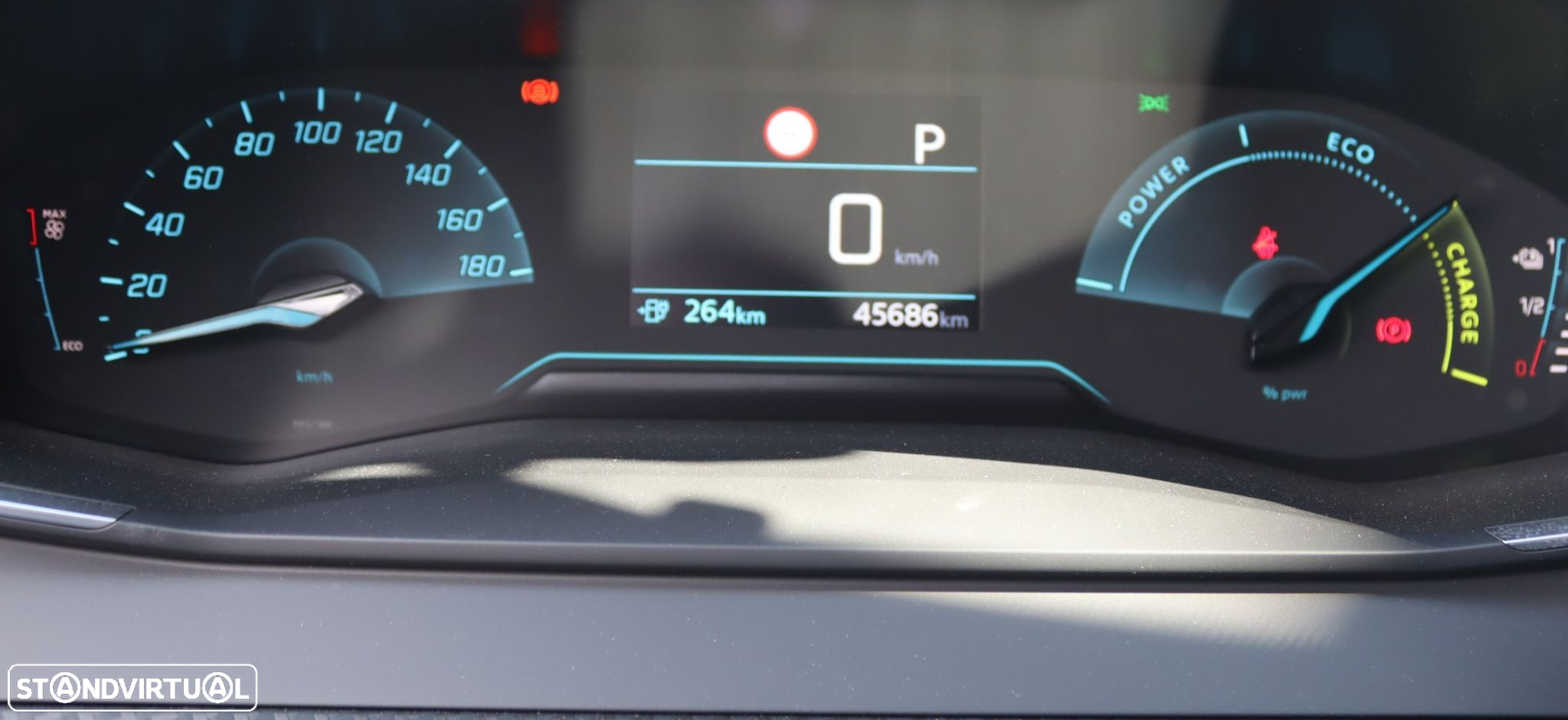 Peugeot e-208 - 20