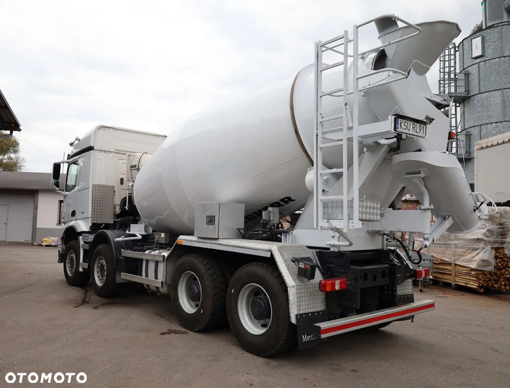 Mercedes-Benz Arocs 3251 - 5