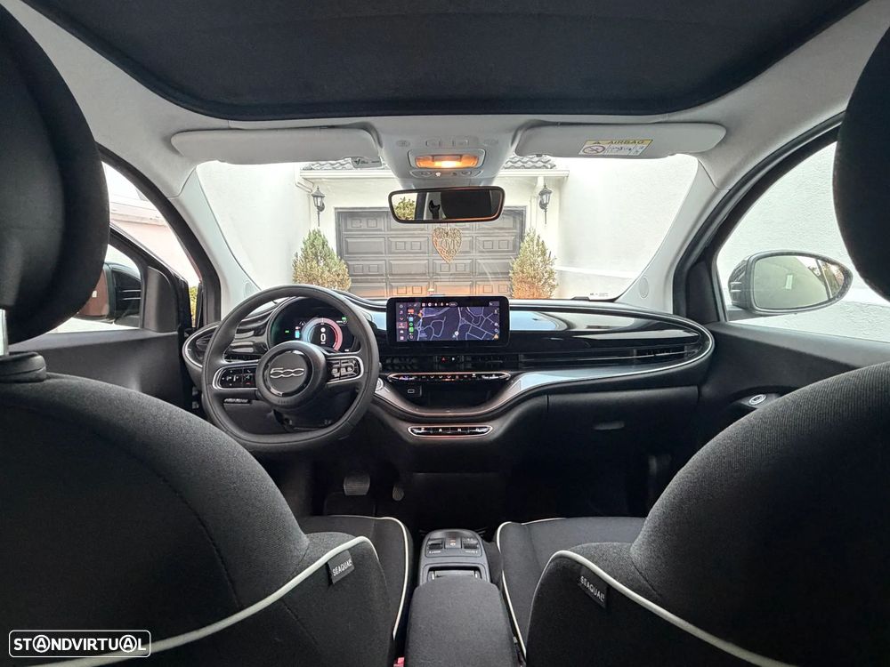 Fiat 500e C — fotografia 10