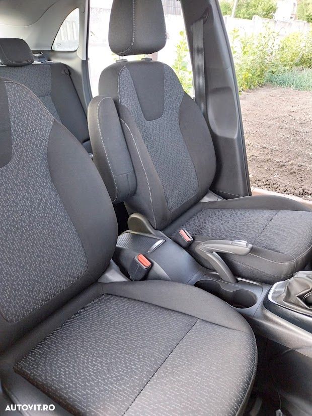 Opel Crossland 1.2 Design Line - 6