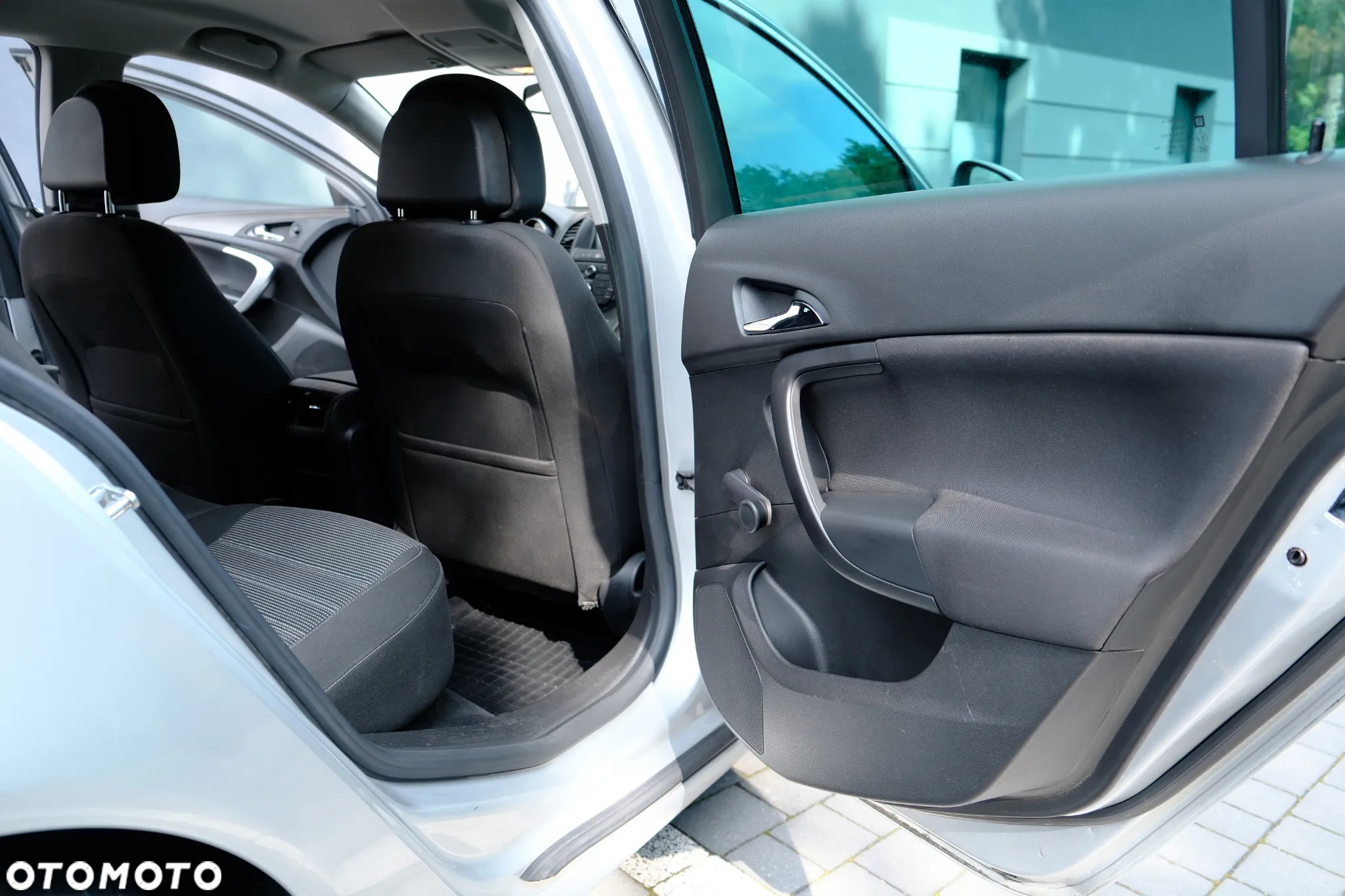 Opel Insignia 2.0 CDTI - 25