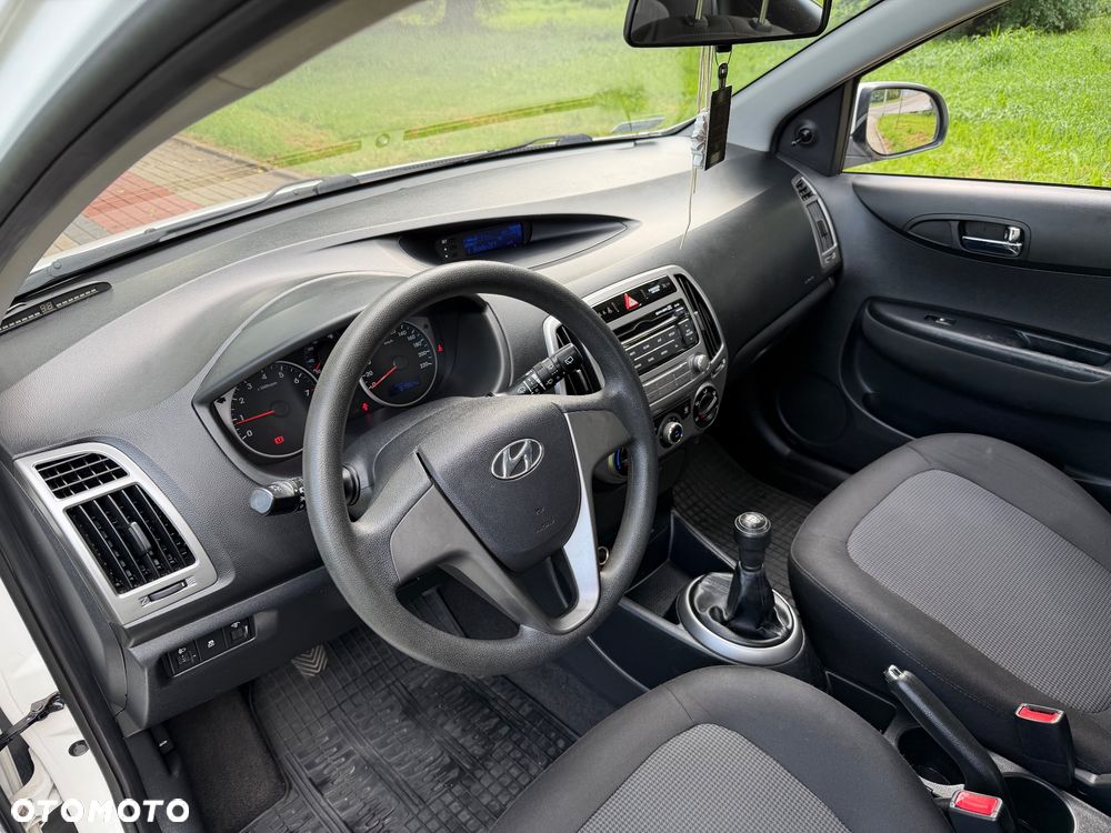 Hyundai i20 - 14