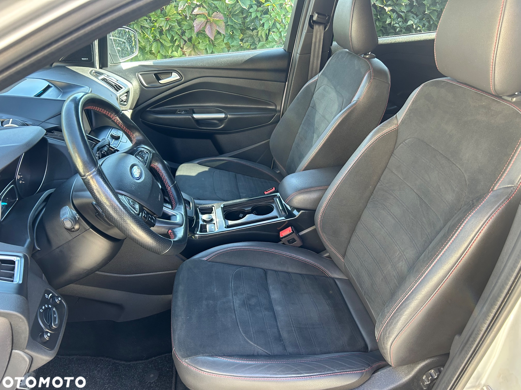 Ford Kuga 2.0 TDCi AWD ST-Line - 16