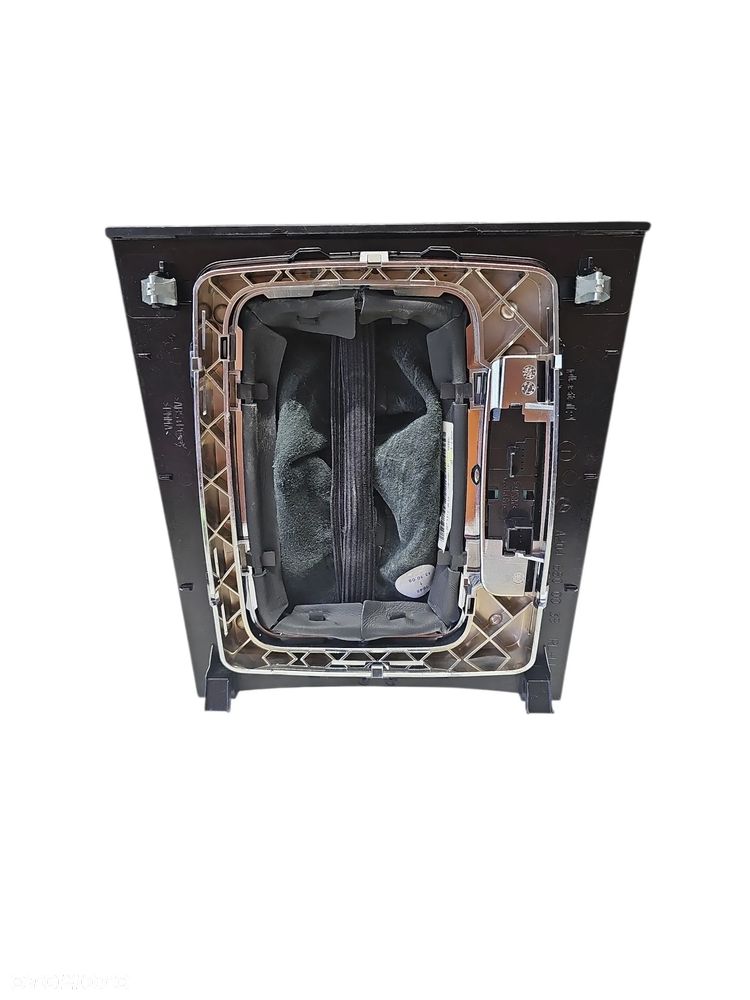 OSŁONA GAŁKA MIESZEK MERCEDES W204 A2046800039 - 3