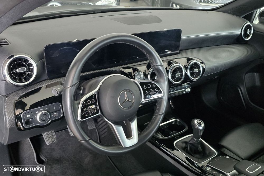 Mercedes-Benz A 180 d Style Plus - 4